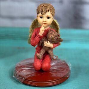 Christmas Around the World Vintage "Bedtime Prayers" figurine